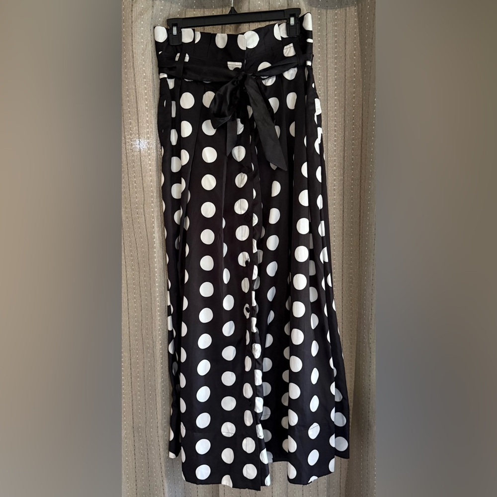 Gracia Black and White Polka Dot Skirt